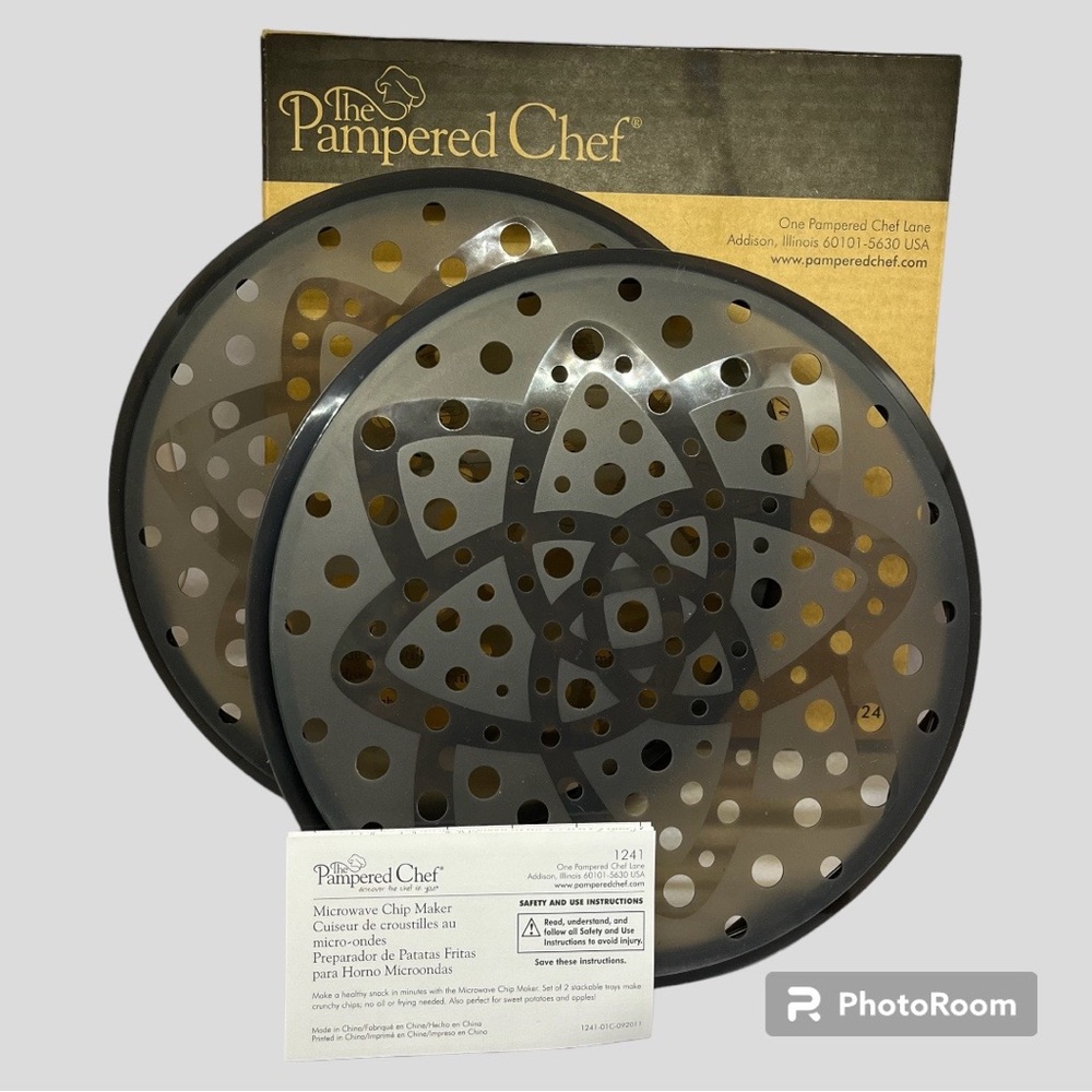 The Pampered Chef Microwave Chip Maker New